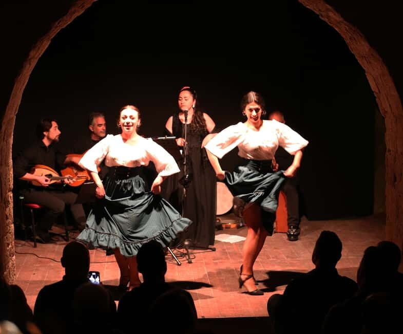 neapolitan show with traditional music, dance and tasting! - An Authentic Cultural Experience in Naples