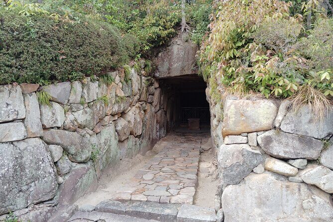 Near Osaka: Chant & Pray at Historic Nakayama-dera Temple - FAQ