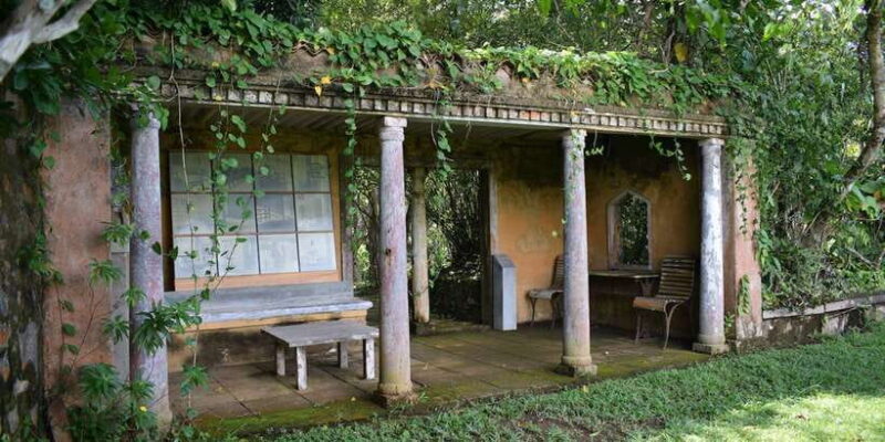 Negombo/Colombo: Bawa's Estate & Brief Garden Private Tour - Key Points