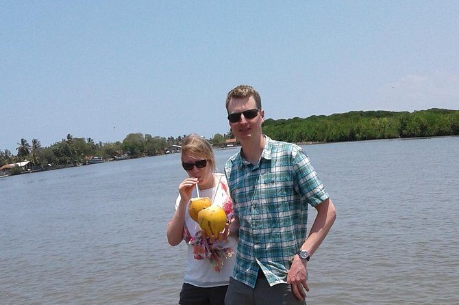 Negombo Lagoon Boat Safari From Negombo - A Closer Look at the Negombo Lagoon Boat Safari