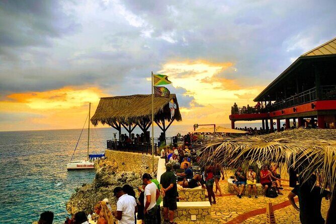 Negril 7 miles beach day & Parasailing then Rick's cafe chill - Exploring the Day in Detail