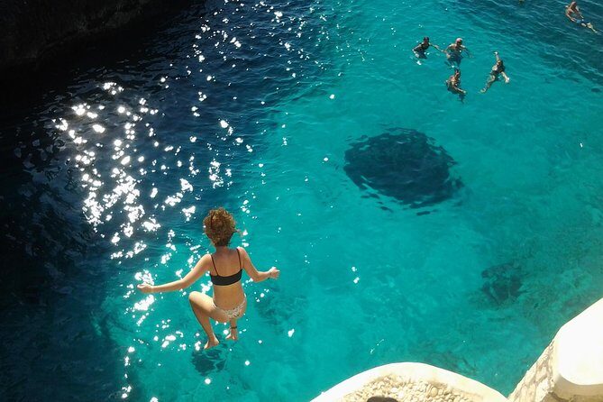 Negril 7 Miles Beach, Rick's Cafe N Time Square Shopping from Falmouth - Price and Value