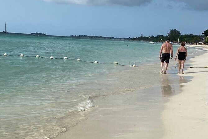 Negril day! beach and west end Cliffs with French Guide - Key Points