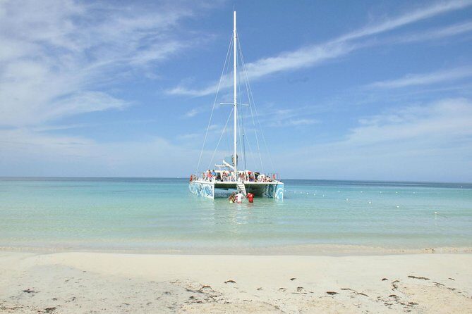 Negril Highlights Catamaran Cruise With Stop At Margaritaville - Key Points