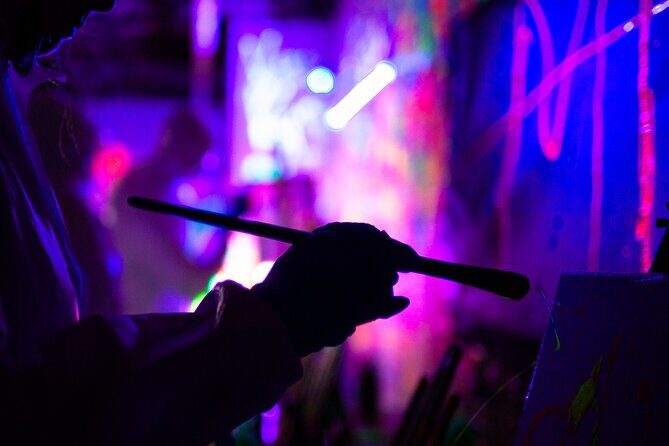 NEON Starry Night Sip and Paint Experience - Quick Overview of the NEON Starry Night Sip and Paint Experience