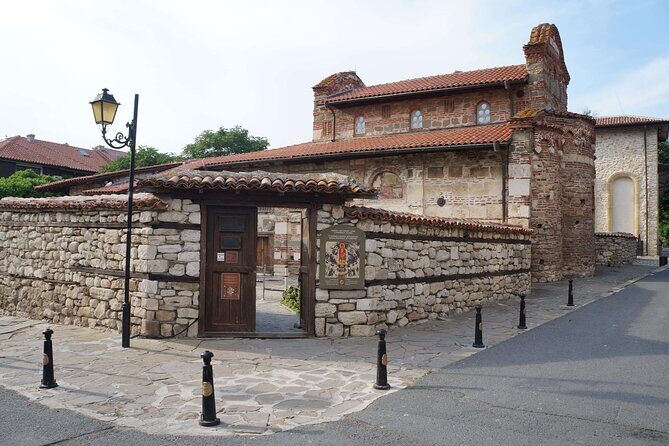 Nessebar: Audio Guide Tour Nessebar with visit to the Winery - Key Points