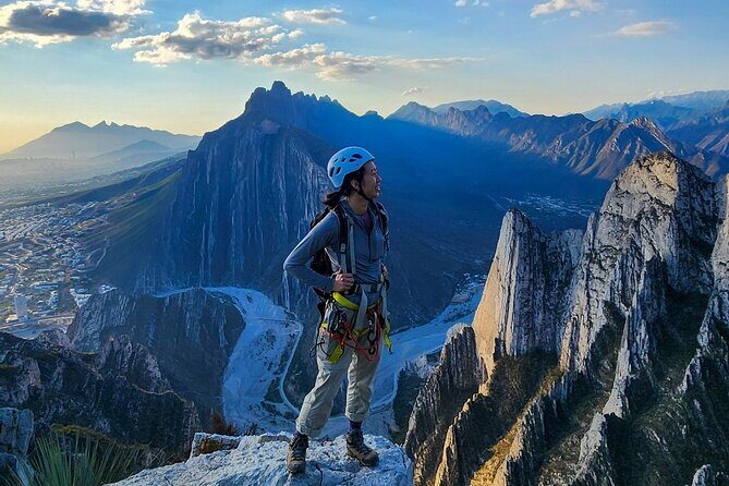 Nest of the Aguiluchos with 3 abseils and certified guides - Experience the Adventure at Nido de los Aguiluchos with Certified Guides