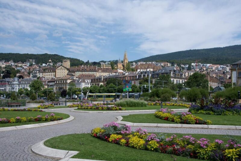 Neuchâtel: Express Walk with a Local in 60 minutes - Practical Details and Tips