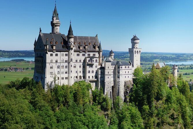 Neuschwanstein & Linderhof Castle Luxury Private Tour from Munich - Exploring the Bavarian Highlights: A Deep Dive