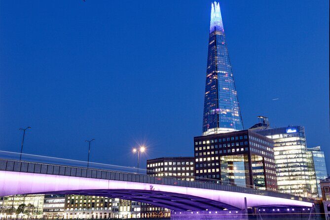 New and Old City Walking Tour - A Closer Look at the London Riverside Walk