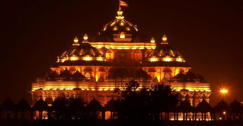 New Delhi: Akshardham Exhibition, Light and Water Show Tour - Exploring the Akshardham Temple Complex in Detail