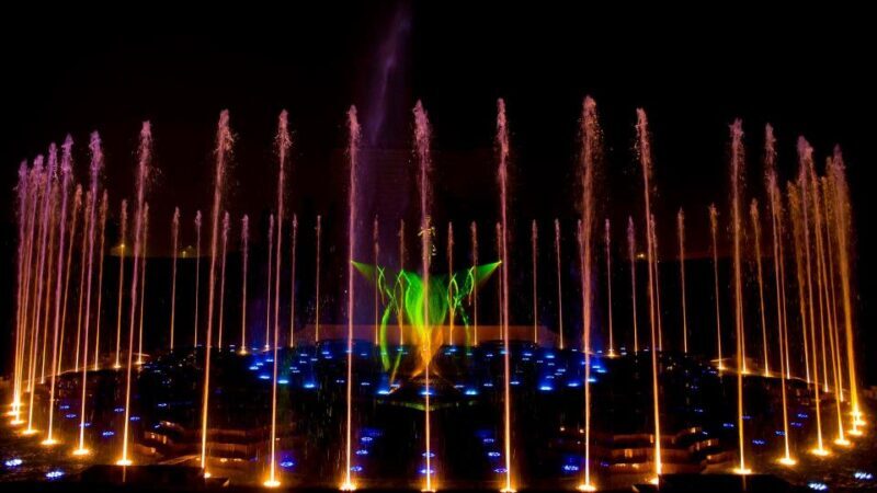 New Delhi: Akshardham Exhibition, Light & Water Show Tour - Exploring the Akshardham Temple with a Water & Light Show Tour in New Delhi