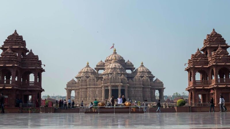 New Delhi: Akshardham Temple Tour with Water and Light Show - FAQs