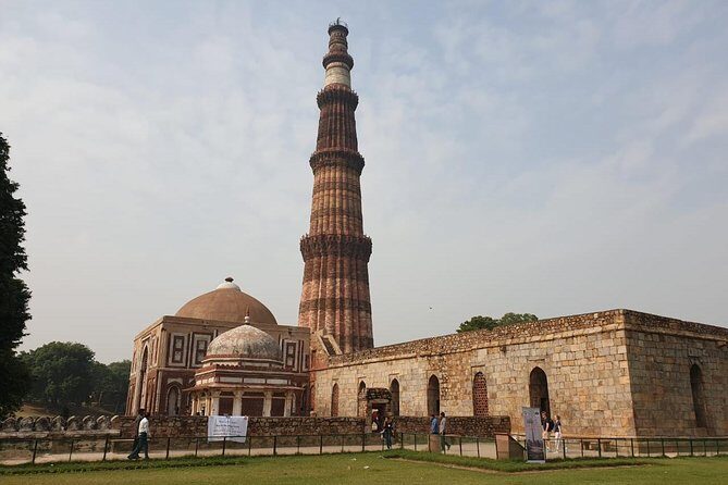 New Delhi and Old Delhi Private Tour 4-8 Hours - Customizable - A Deep Dive into the Delhi Private Tour