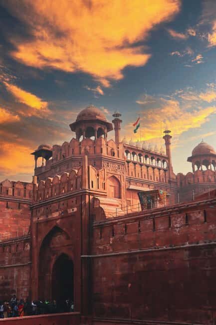 New Delhi: Private 5-Hour Sightseeing Tour with Hotel Pickup - Exploring Delhi in 5 Hours: What You Can Expect