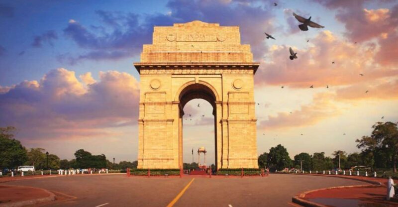 New Delhi: Private Old & New Delhi Day Trip & Optional Guide - Who Should Book This Tour?