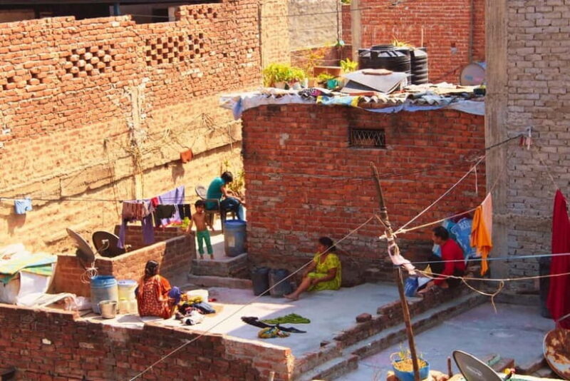 New Delhi: Sanjay Colony Slum Tour with Local Guide - Key Points