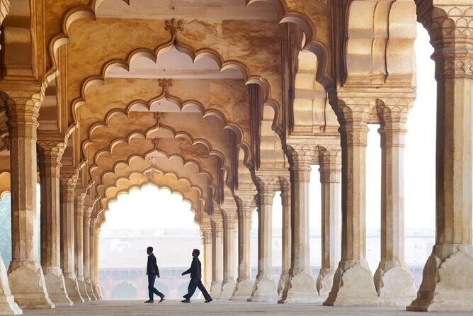 New Delhi:Agra Taj Mahal Private Car Sightseeing Tour - Exploring the Taj Mahal and Agra Fort in Depth