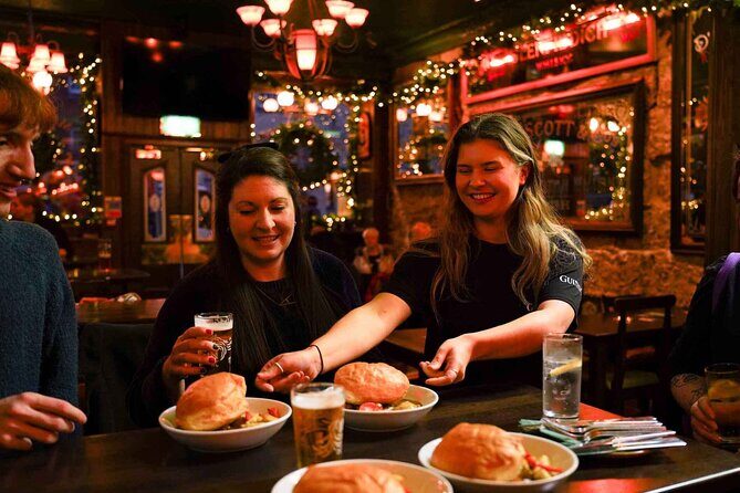 New! Edinburgh Old Town Food & Drinks Tour with Eating Europe - In-Depth Review of the Edinburgh Old Town Food & Drinks Tour