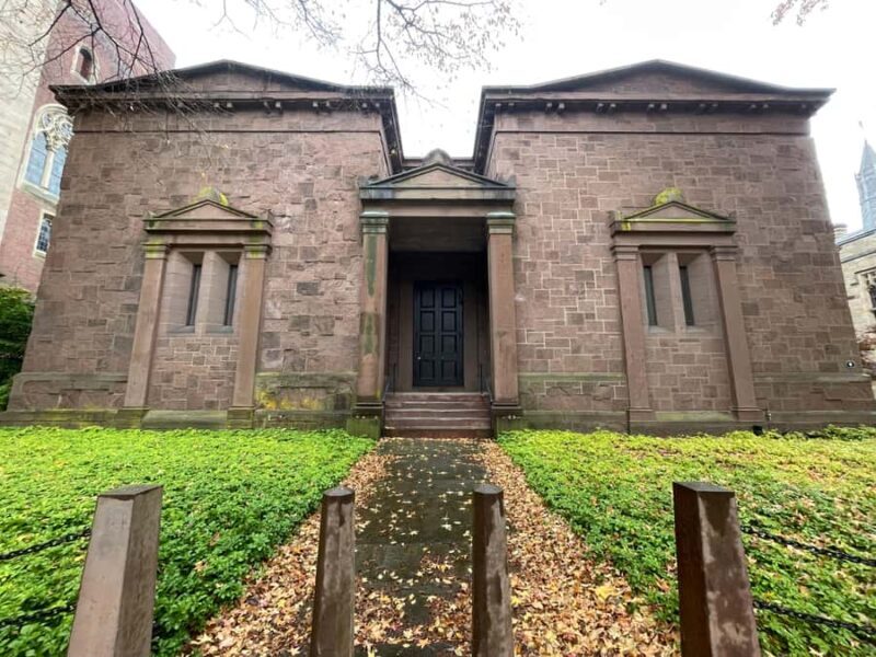 New Haven: Yale Secret Societies Walking Tour - Exploring the Yale Secret Societies Walking Tour