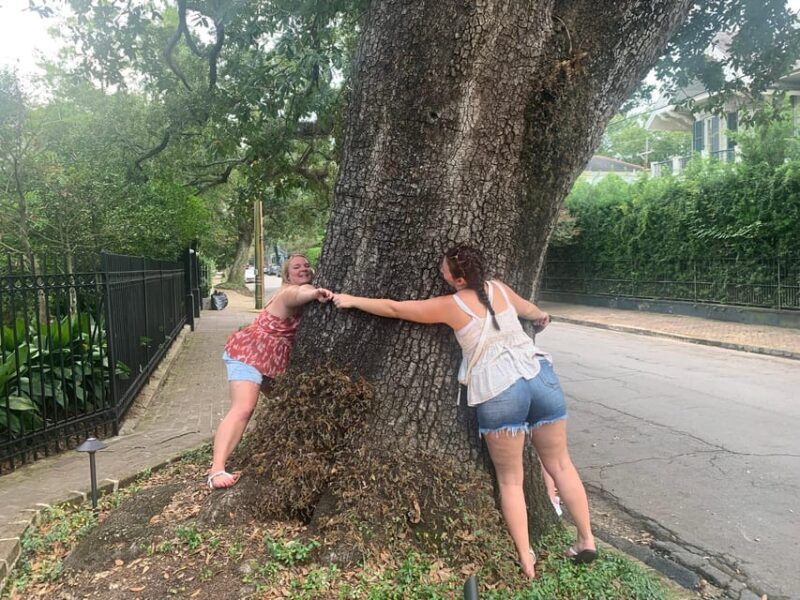 New Orleans: 45 Minutes in the Garden District - Final Thoughts: Who Benefits Most?