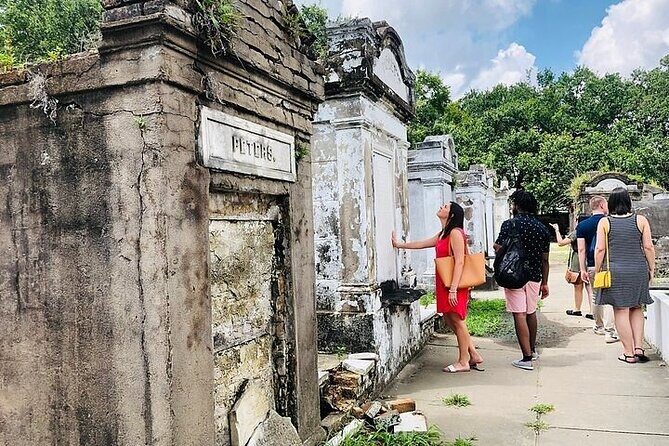 New Orleans City and Cemetery Tour with Garden District Stroll - The Value of This Tour