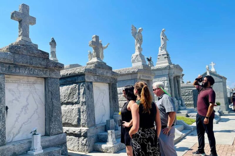 New Orleans: City & Cemetery Tour + Garden District Stroll - A Deep Dive into the Experience