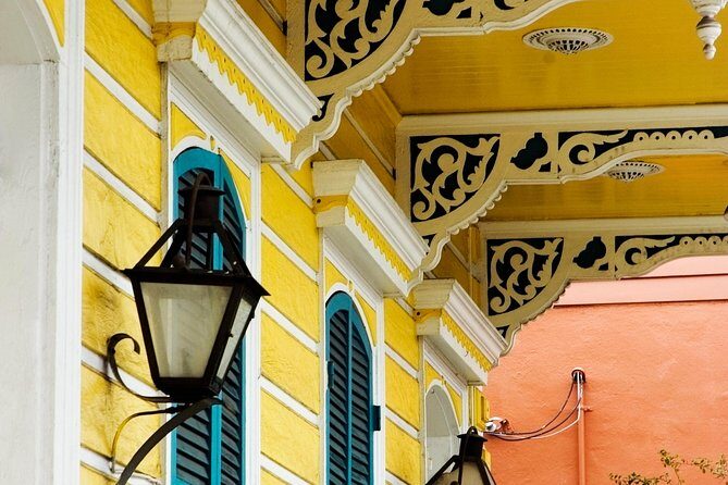 New Orleans City Tour: Cemetery, French Quarter, Garden District - Key Points