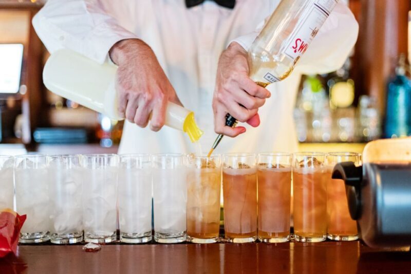 New Orleans: Combo Cocktail and Food History Tour - Key Points