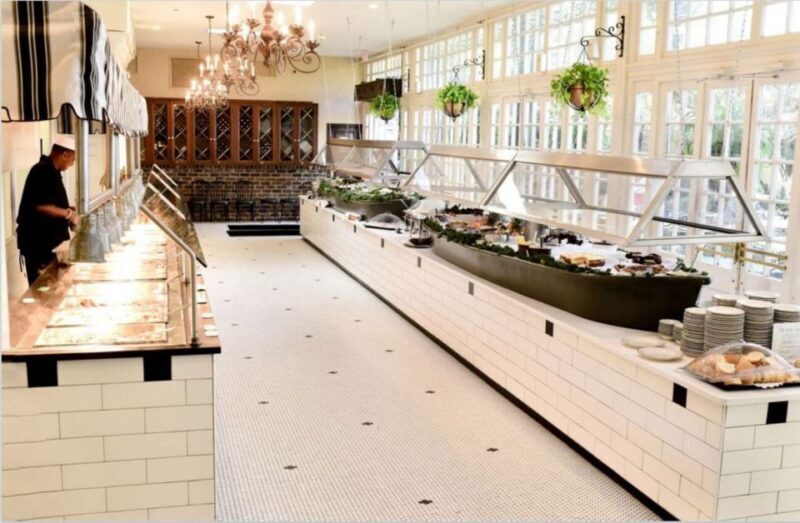New Orleans: 'Court of Two Sisters' Jazz Brunch Buffet - A Detailed Look at the ‘Court of Two Sisters’ Jazz Brunch Buffet