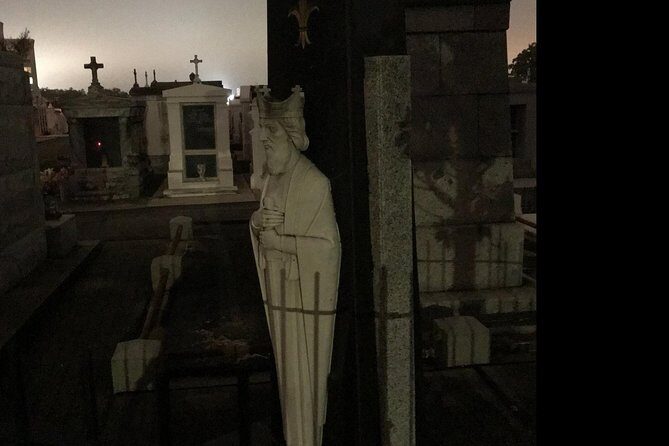 New Orleans Dead of Night Ghosts and Cemetery Bus Tour - Who Will Enjoy This Tour?