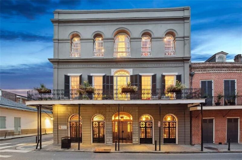 New Orleans: French Quarter Ghosts and Legends Tour - Key Points