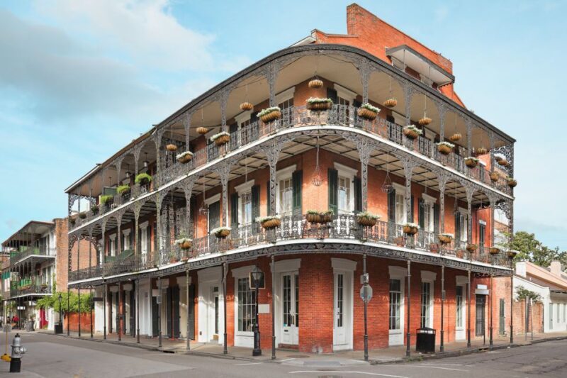 New Orleans: French Quarter Photo Shoot and Walking Tour - A Detailed Look at the Tour Experience
