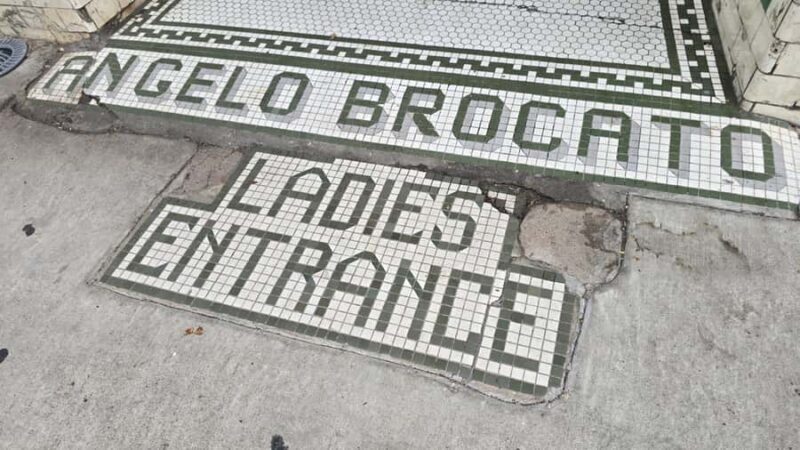 New Orleans' Gilded Grit: Womens History Walking Tour - Key Points