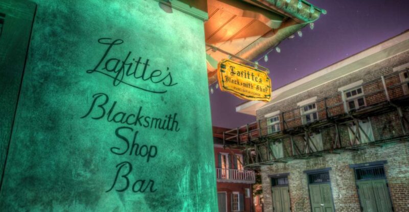 New Orleans: Haunted Pub Crawl - A Closer Look at the Haunted Pub Crawl Experience