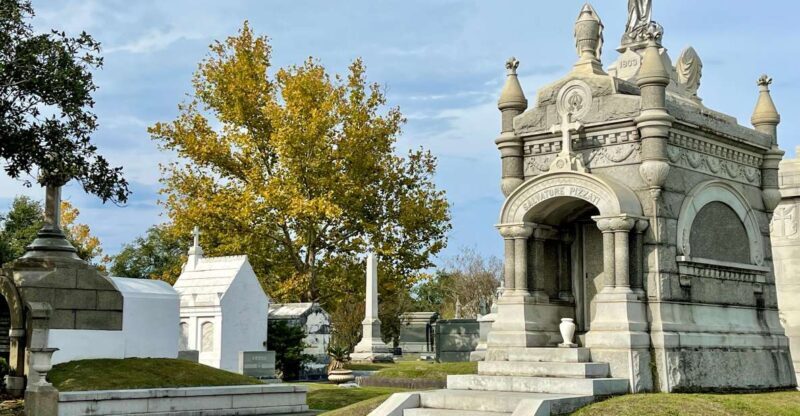 New Orleans: Millionaires Tombs of Metairie Cemetery Tour - Who This Tour Is Best For