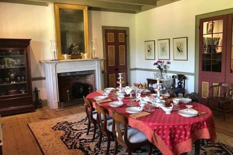 New Orleans: Oak Alley & Laura Plantation Tour w/Transport - An Authentic Tour of Louisiana’s Plantations: Oak Alley & Laura Plantation with Transport