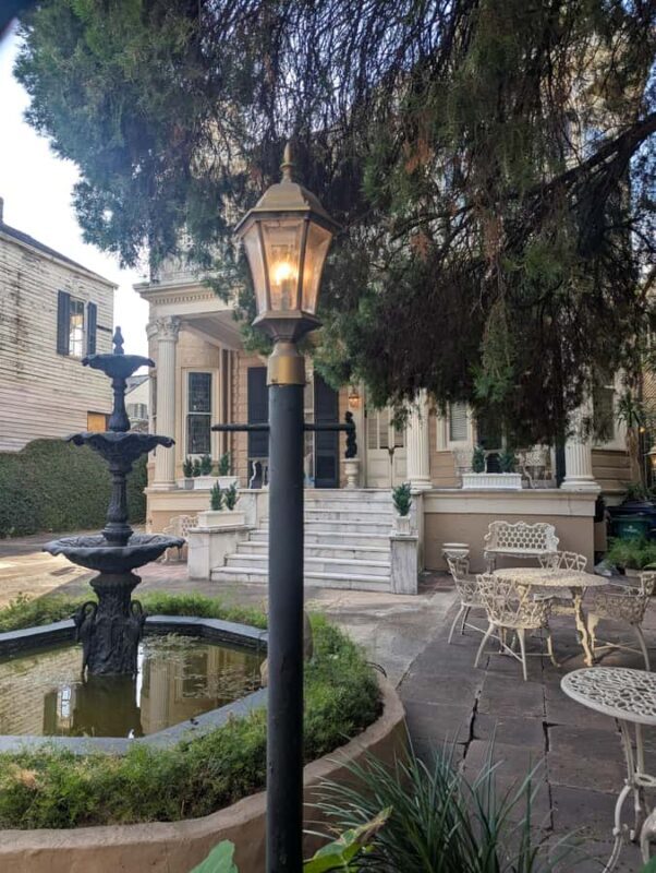 New Orleans: "Shadows of the French Quarter" Walking Tour - Key Points