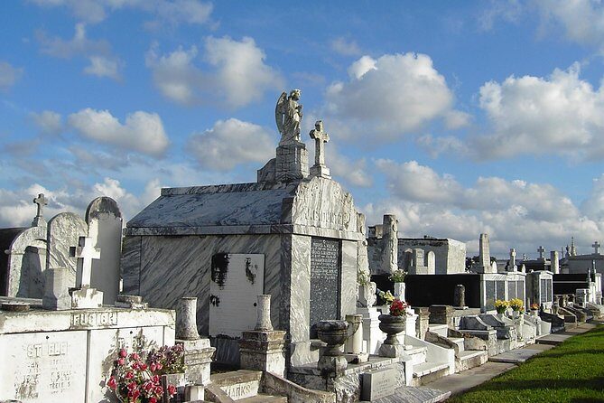 New Orleans Small-Group City and Cemetery Tour with Hotel Pickup - Final Thoughts