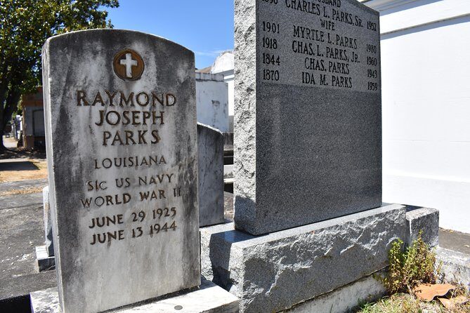 New Orleans Small-Group Garden District Walking Tour - Practical Details and Tips