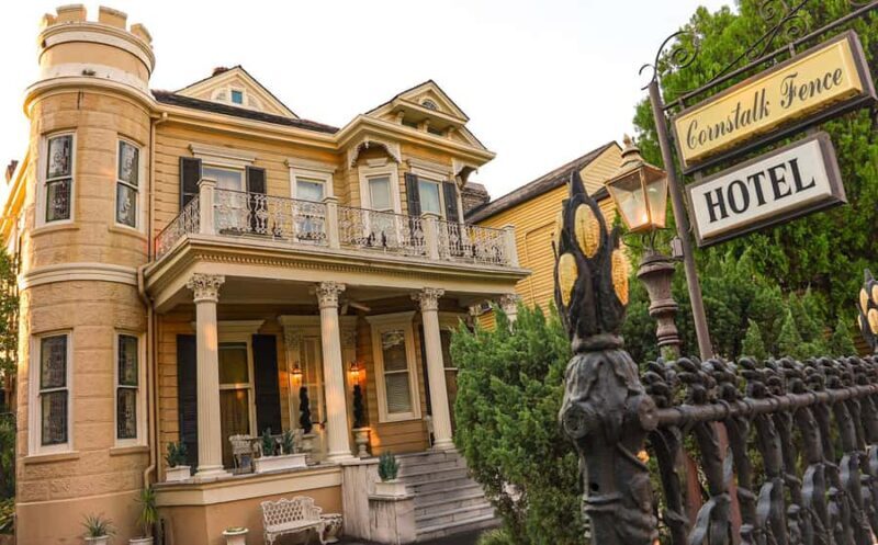 New Orleans: True Crime Pub Crawl - Discover the Dark Side of New Orleans with a True Crime Pub Crawl