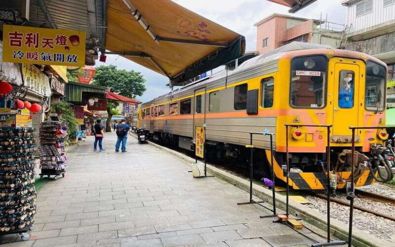 New Taipei: Pingxi Sky Lantern Festival Experience in Shifen - FAQ