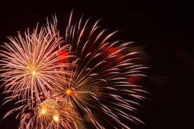 New Year's Eve on a Sailboat with Fireworks display in Lisbon - Experience a Memorable New Years Eve on a Lisbon Sailboat