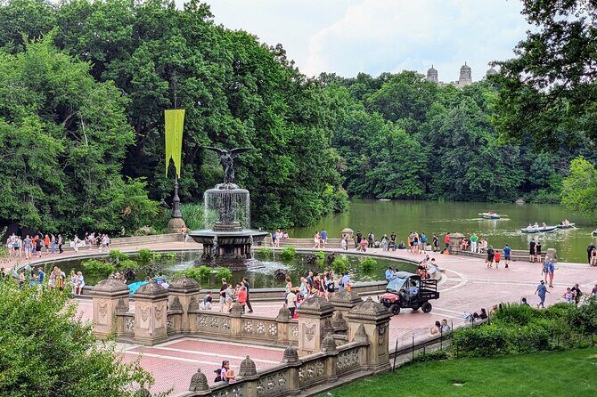 New York Central Park Scavenger Hunt Walking Tour and Game - Exploring Central Park Through a Different Lens