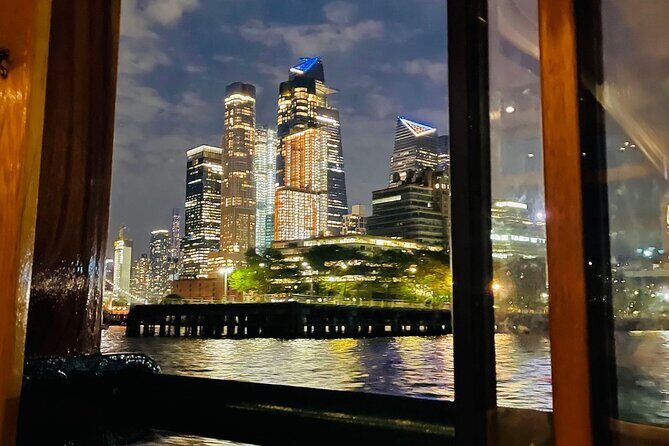 New York City Bright Lights Skyline Cruise on Yacht - FAQ
