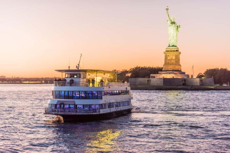 New York City: City Cruises Alive After Five Cocktail Cruise - An In-Depth Look at the Alive After Five Cocktail Cruise