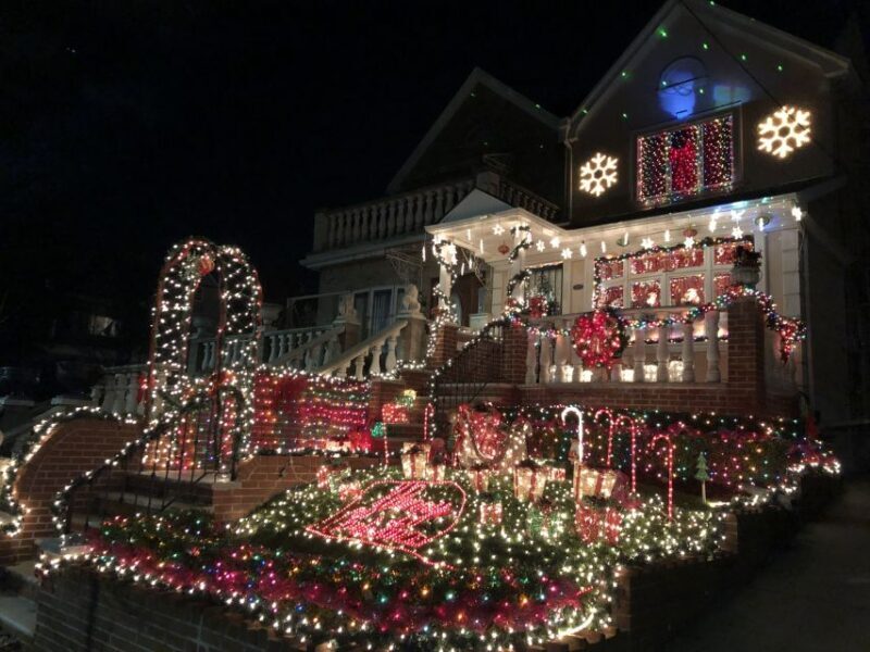 New York City: Dyker Heights Christmas Lights Tour - Transportation and Logistics