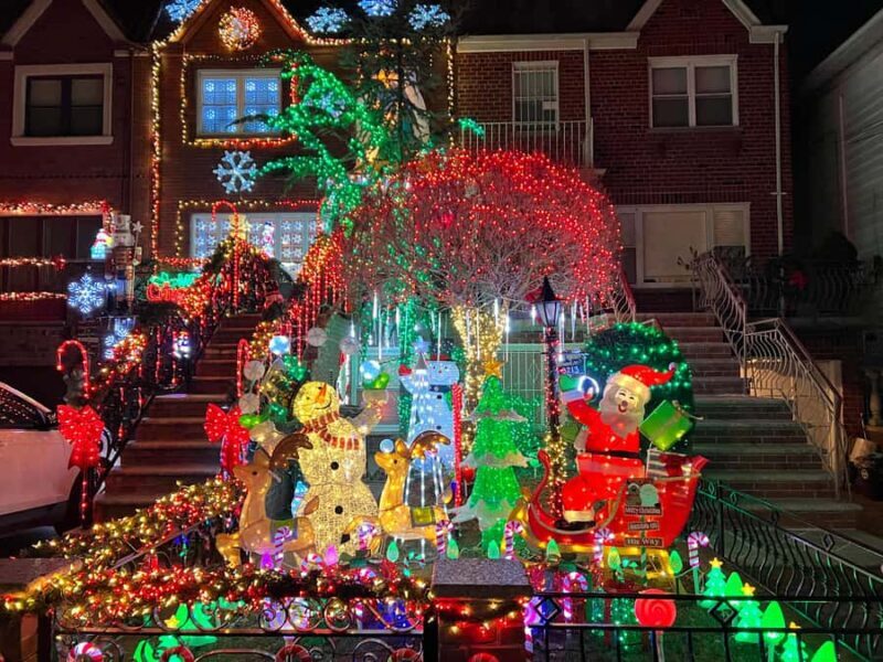 New York City: Dyker Heights Christmas Walking Tour - Key Points