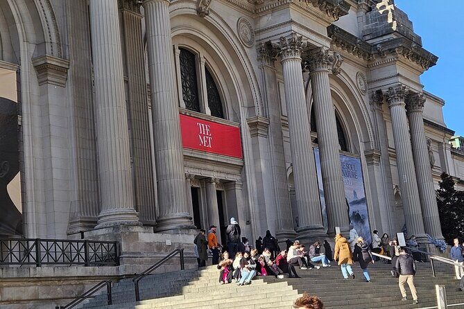 New York City Gossip Girl Tour - A Glimpse into the Glamorous World of Gossip Girl