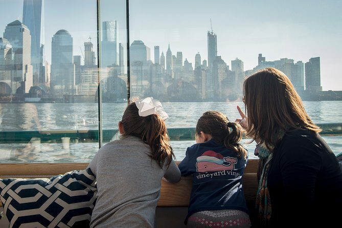 New York City Holiday Brunch Cruise on Classic Boat - The Sum Up